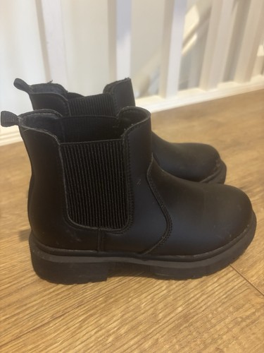 Girls boots - girls,