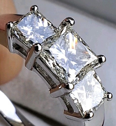 18ct white gold - white, g