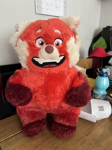 Disney pixar turning red - pixar,
