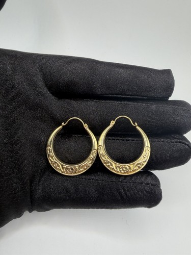 9ct yellow gold patterned - 9ct,
