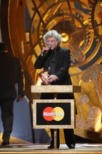 Noddy Holder at the podium
