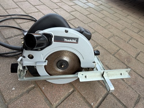Clean working makita - clean, 5603r
