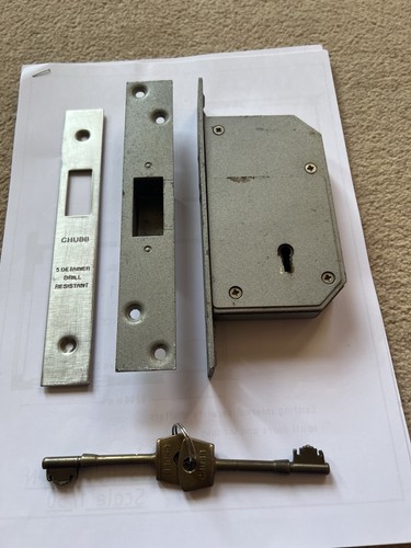 Chubb deadlock 5detainer with - chubb,