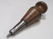 Lovely Vintage Leatherworkers