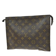 LOUIS VUITTON Poche Toilette