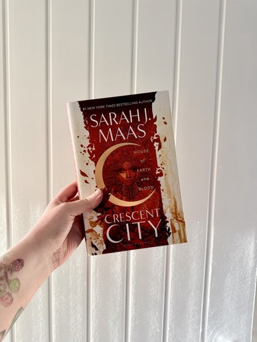 Sarah maas crescent - sarah,