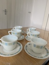 VINTAGE JAJ PYREX MATCHMAKER 6 CUPS AND SAUCERS.