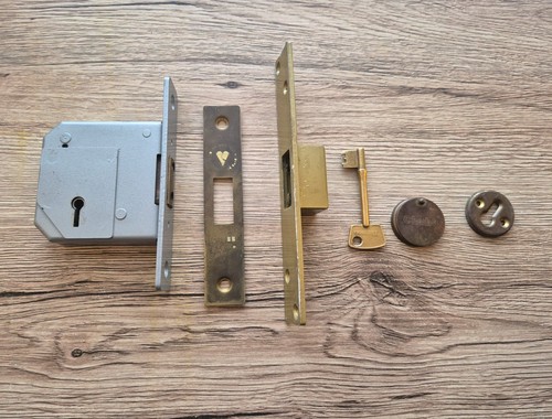 Chubb mortice deadlock with - deadlock,