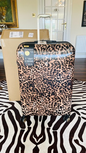 New manyara leopard - new,