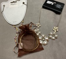 Set of M&CO Jewellrey, OPIA