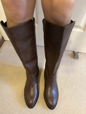 Women's Size 8 Knee High Boots