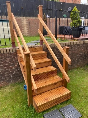 Step decking stair stringer - 5,