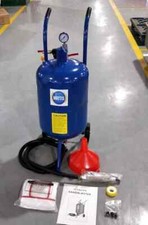 Sandblasting pot SB10 with New style gun.  Mattis Sandblaster  Grit Blast Pot
