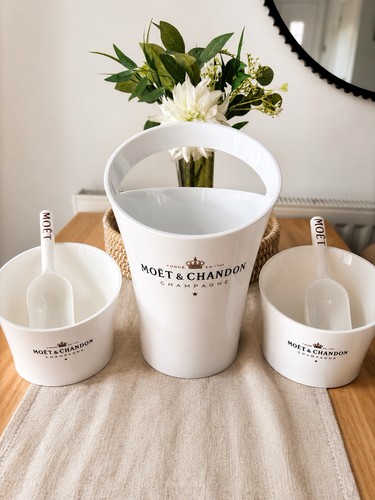 Moët chandon champagne - &,