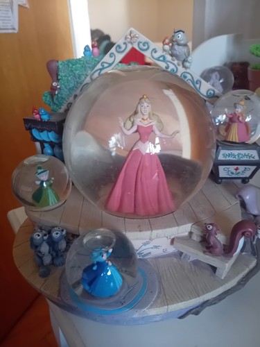 Snowglobe disney aurora - snowglobe,