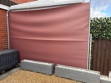 320cmx210cm Retractable Side Awning Screen Fence Patio Privacy Divider Red