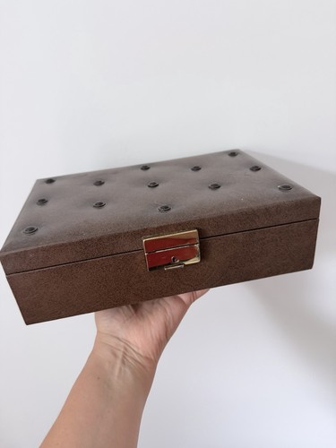 Vintage jewellery box - jewellery, by