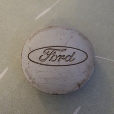 Genuine Ford Escort Sierra Alloy wheel centre cap  83BB-1000-AD-G82520 Cosworth