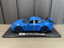 Maisto - 1:18 Scale Diecast
