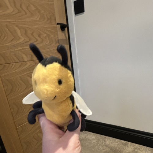 Jellycat brynlee bee plush - brynlee,