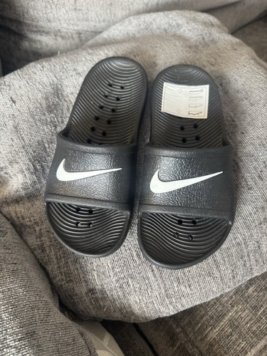 Nike sliders child size 11 - size,