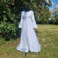 Vintage 1970s Medieval Revival Empire Line Trumpet Sleeve Wedding Dress Size 8