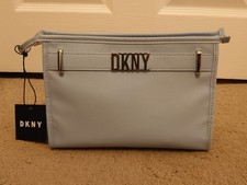 DKNY MAKE-UP BAG /  WASH BAG