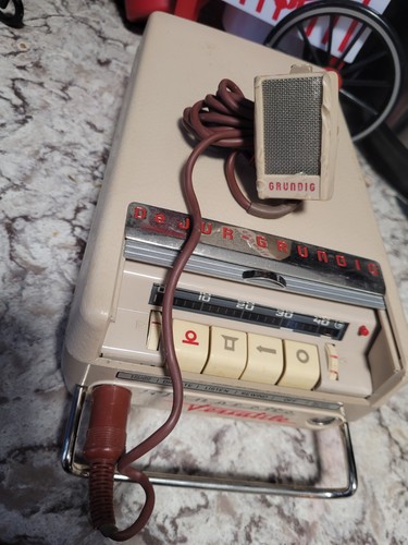 Vintage dejur grundig - vintage, dejur-grundig