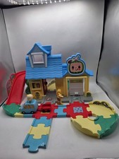 VTech Toot-Toot Drivers Cocomelon JJ's House Track Set with Vehicle Sounds