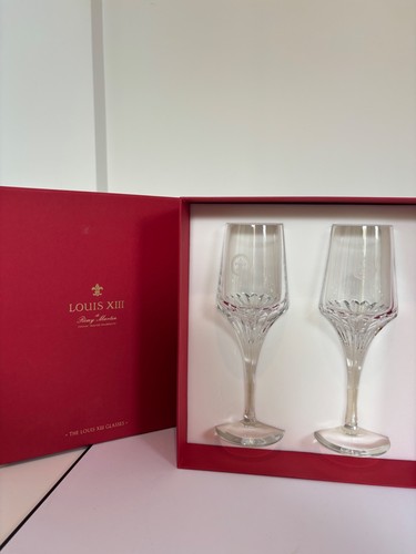 Remy martin louis - remy, glasses