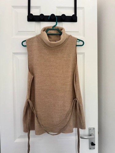 Bnwt zara beige rollneck - beige,