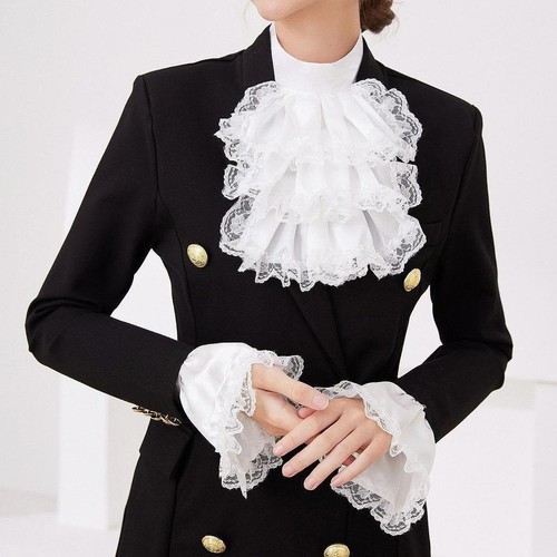 Lace jabot and cuffs - set,