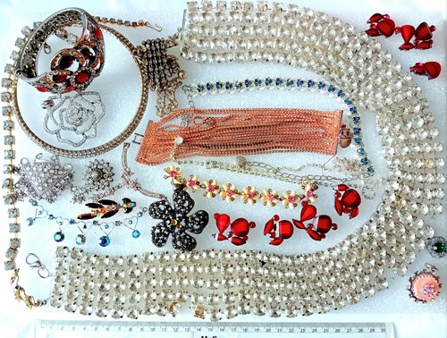 Job lot broken rhinestone - broken,