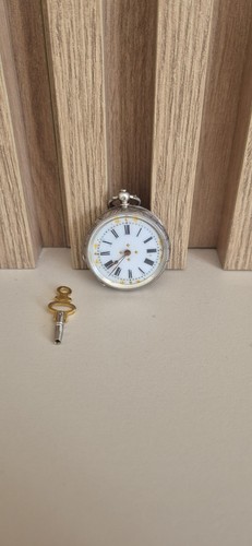 Antique silver pocket watch - -,