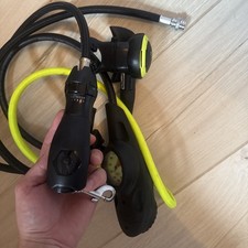 Oceanic 500SE DC7 DIN .  Oceanic alpha octopus uwatec triple gauge 