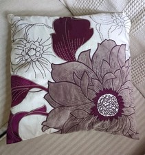 M&S Cushion Cover/Cushion