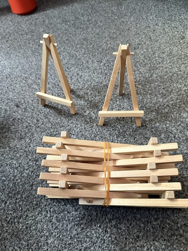 Wooden mini easels 15cm - wooden,