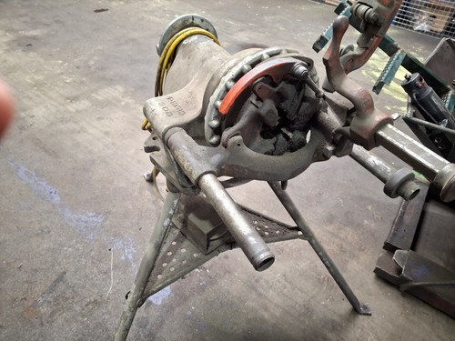 Ridgid 300 pipe threading - 300,