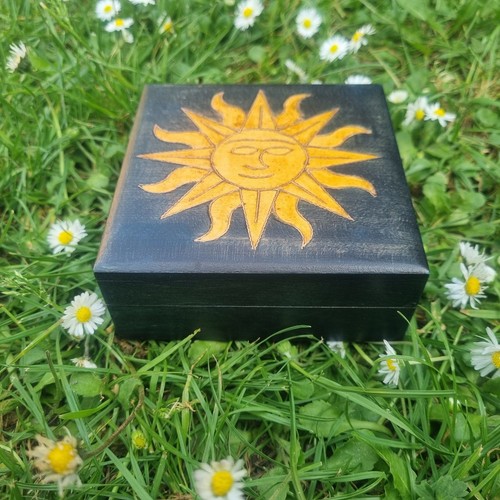 Hand painted wooden jewelry - hand,
