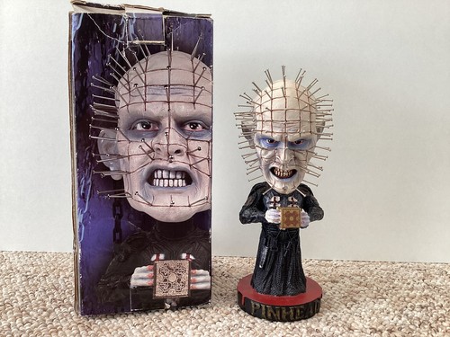 Neca hellraiser pinhead head - hellraiser,