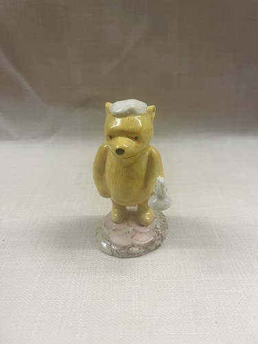 Royal doulton winnie the pooh - winnie,