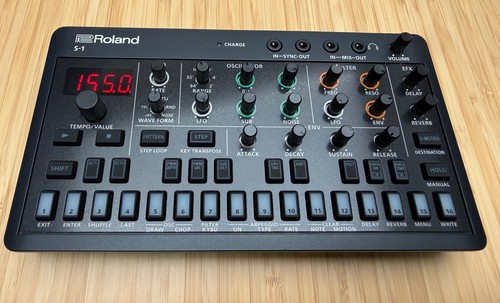 Roland compact tweak synth - roland,