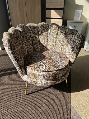 Leopard print tub chair - print,