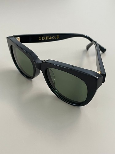 Fox sunglasses black - sunglasses, in