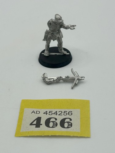 Uruk hai with crossbow - with,