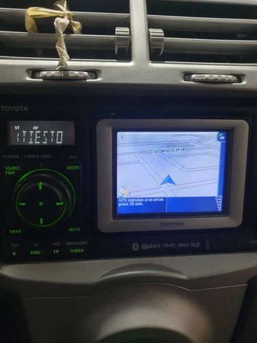 Toyota yaris 2006 - toyota, cd