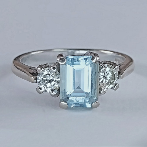 18ct white gold 55ct - gold, 1.55ct