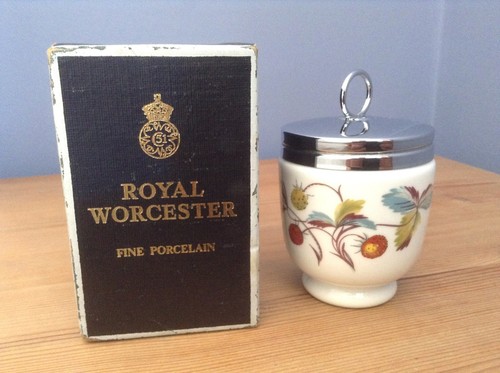Royal worcester strawberry - royal, "strawberry