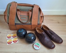 Vintage Lawn Bowls kit with 2 x Henselite Super-Grip Bowling Balls Size 3