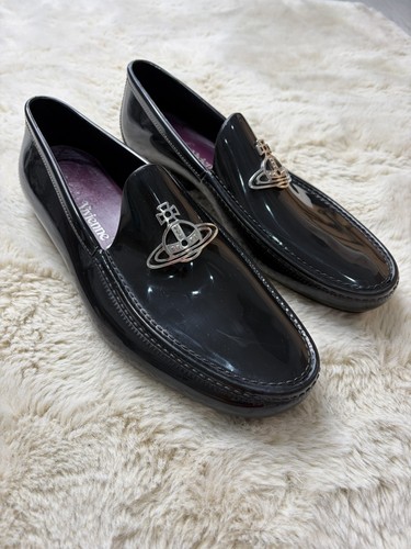 Vivienne westwood signature - vivienne,